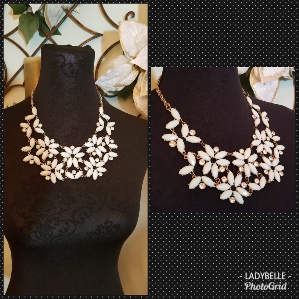 🌸 Floral Statement Necklace 🌸